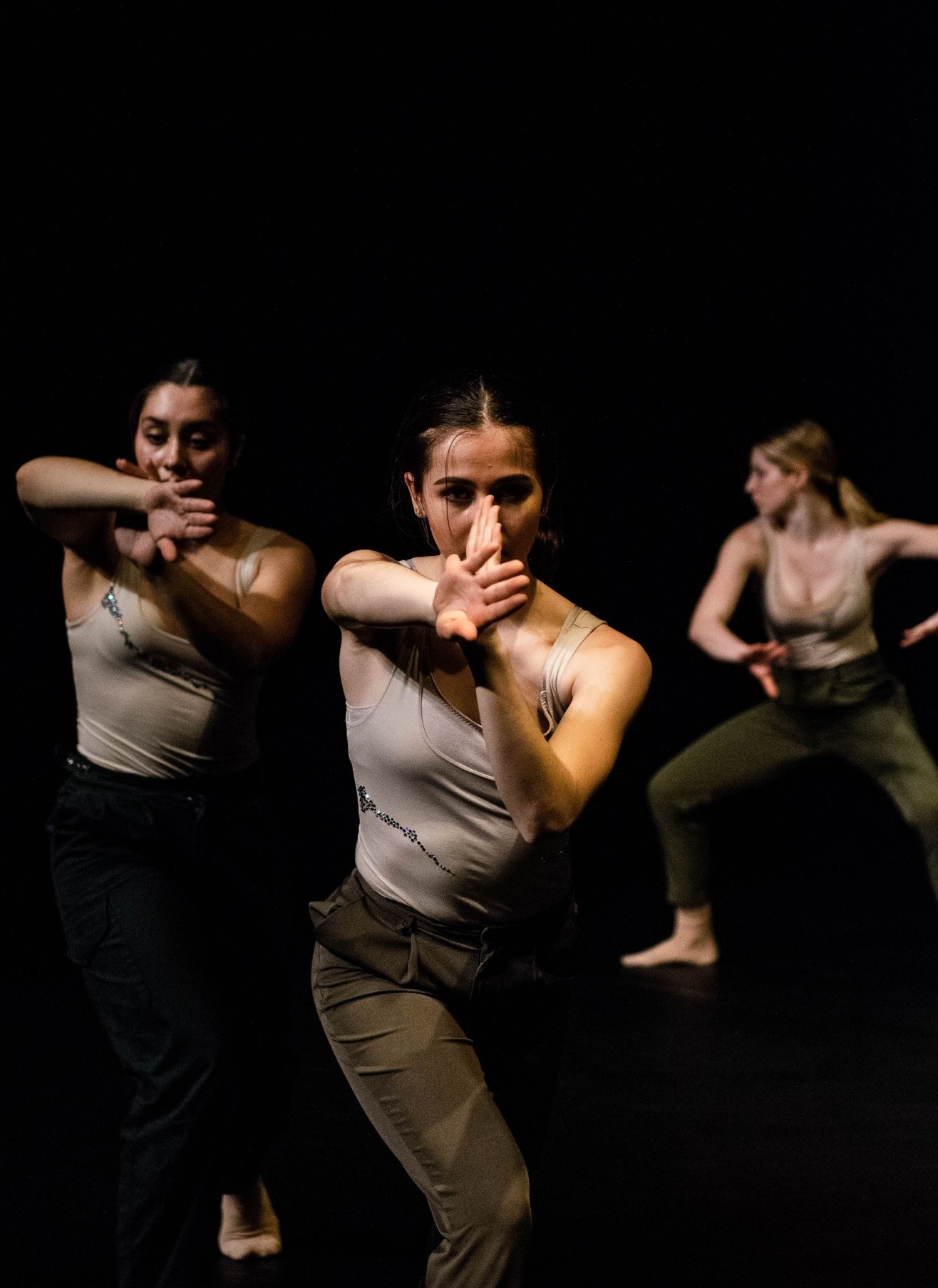 Cast of Terraform (The MaMa Project 2018-2019, choreographed by Melody Tai) in promotional photography captured by Savanna Lim.